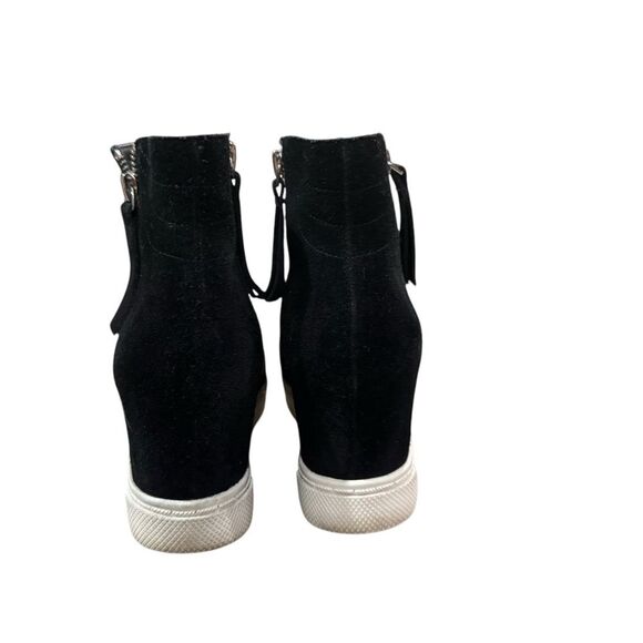Steve Madden Black Suede Ankle Boots, size 8.5 - Picture 4 of 7